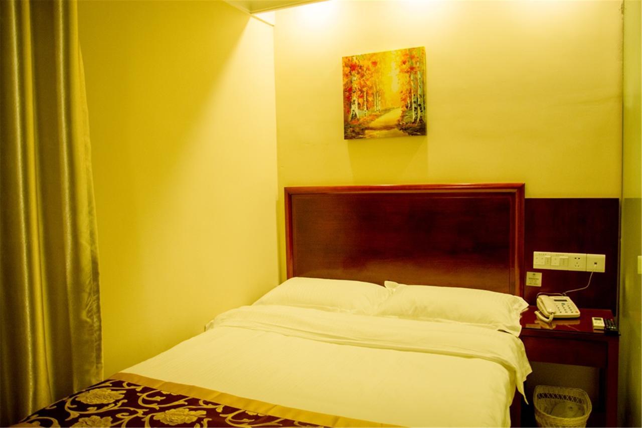 Greentree Inn Xi'An Railway Station Airport Bus Wulukou Subway Station Business Hotel Dış mekan fotoğraf
